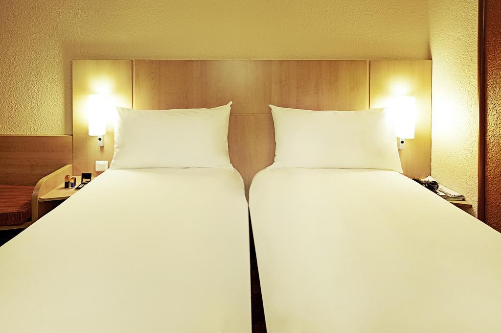 Hotel Ibis Barcelona Santa Coloma Santa Coloma de Gramanet Zewnętrze zdjęcie