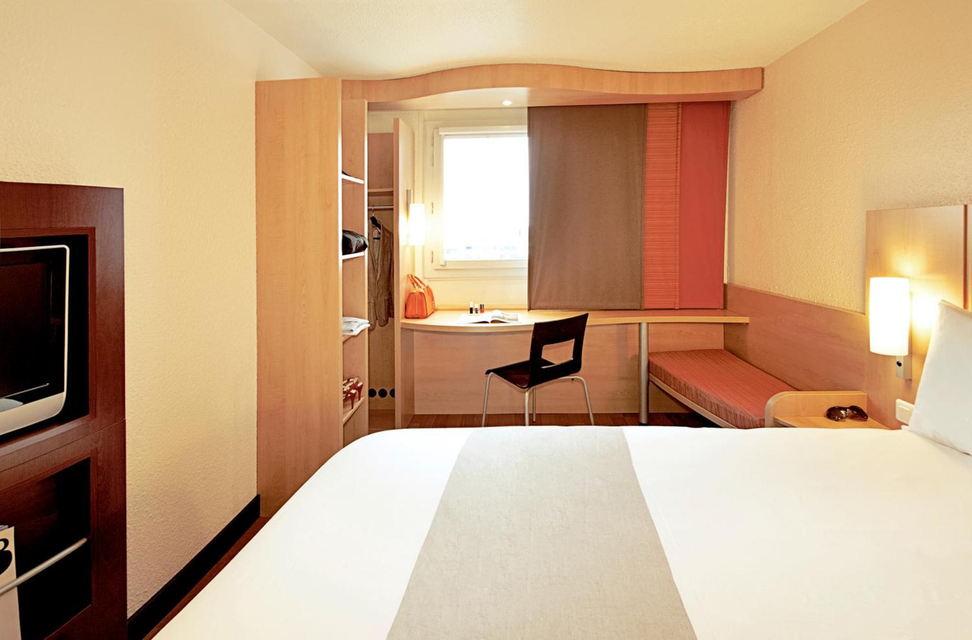 Hotel Ibis Barcelona Santa Coloma Santa Coloma de Gramanet Zewnętrze zdjęcie