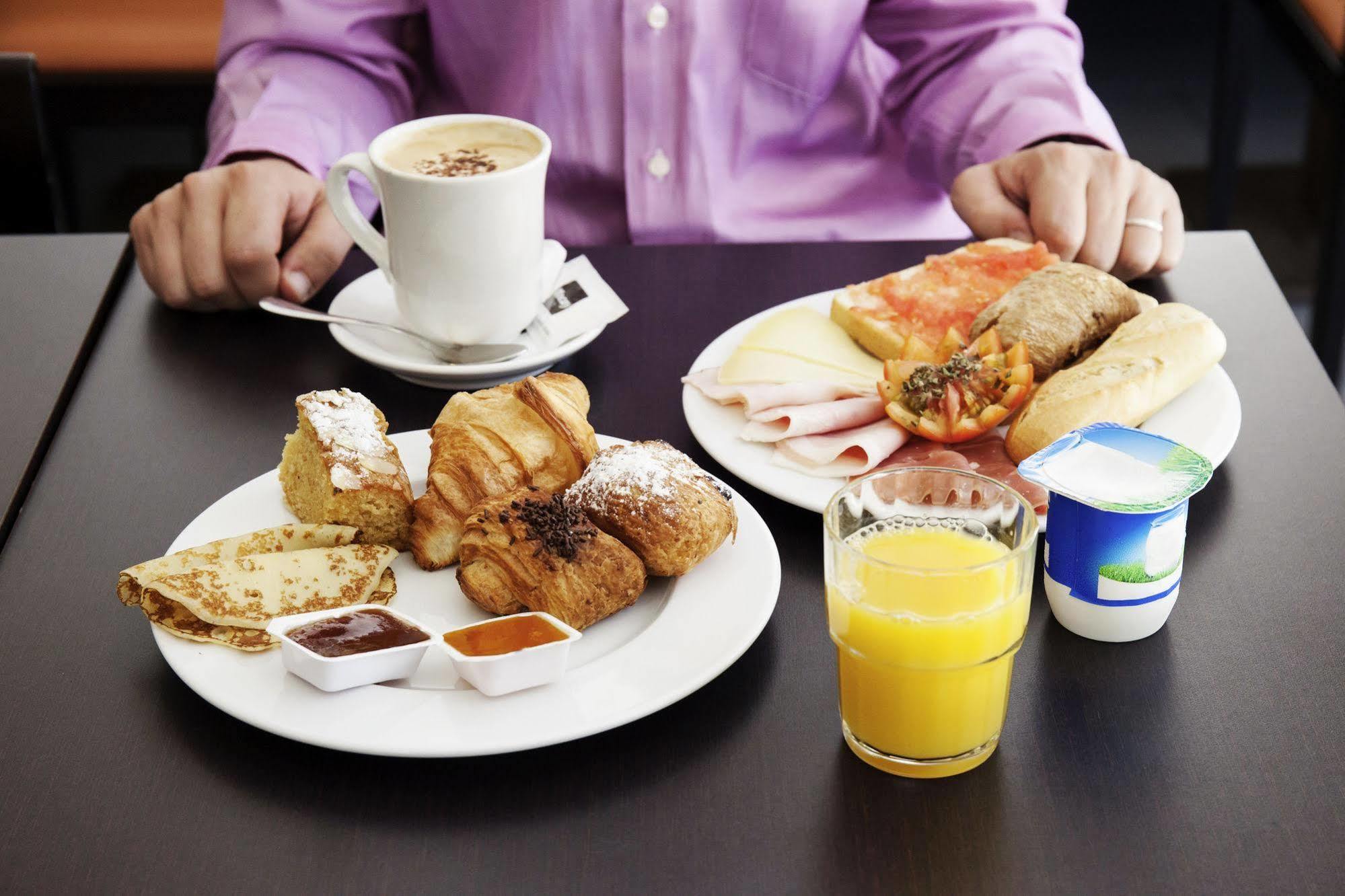 Hotel Ibis Barcelona Santa Coloma Santa Coloma de Gramanet Zewnętrze zdjęcie