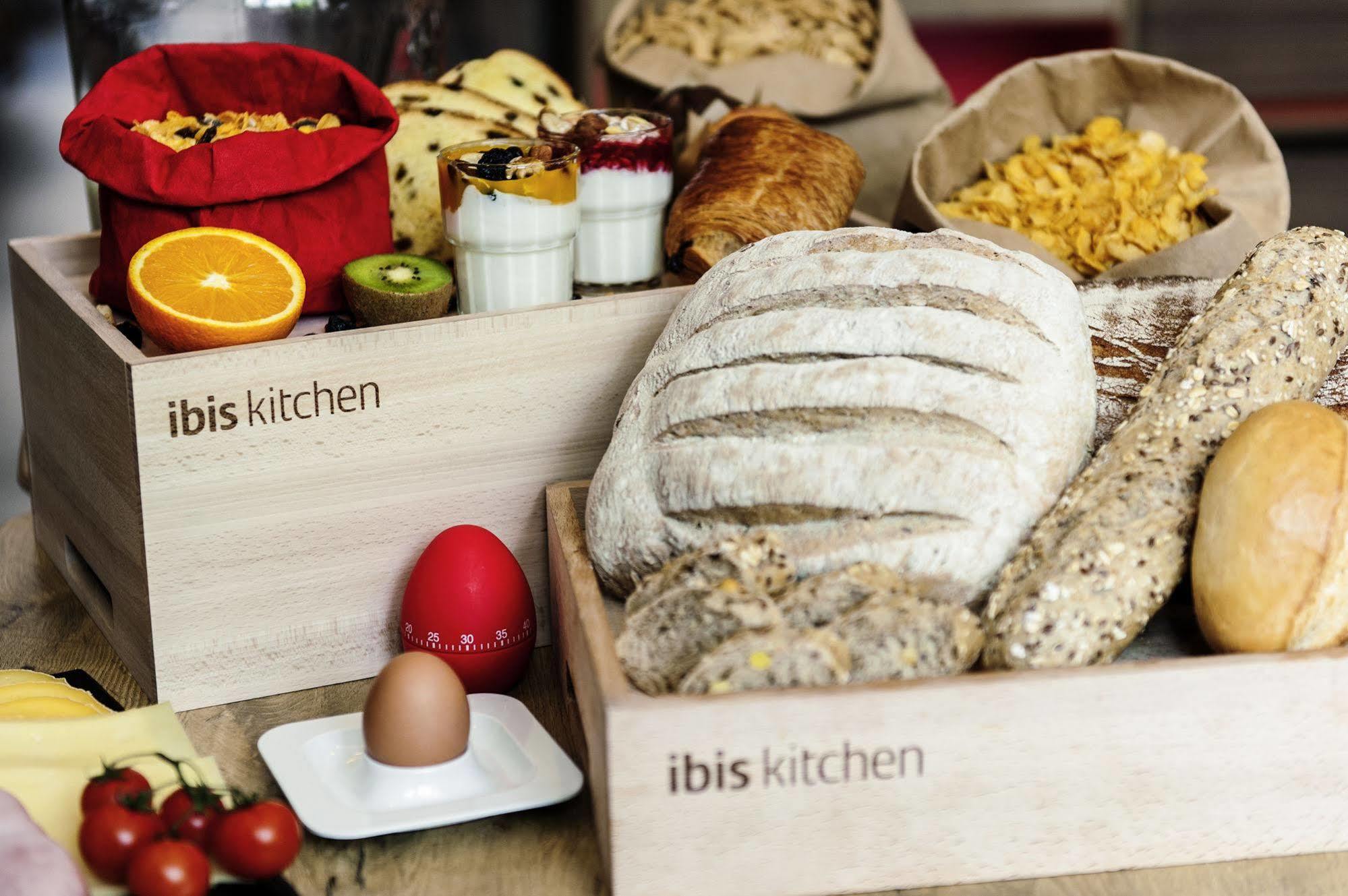 Hotel Ibis Barcelona Santa Coloma Santa Coloma de Gramanet Zewnętrze zdjęcie