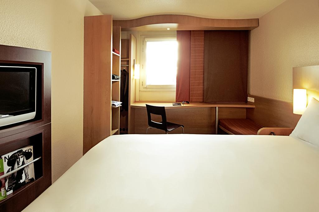 Hotel Ibis Barcelona Santa Coloma Santa Coloma de Gramanet Zewnętrze zdjęcie